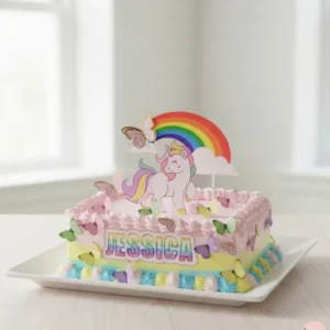 Pastel Arcoíris Mágico con Mariposas y Unicornio